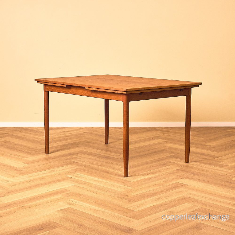 Danskt matbord i teak Danskt matbord i teak