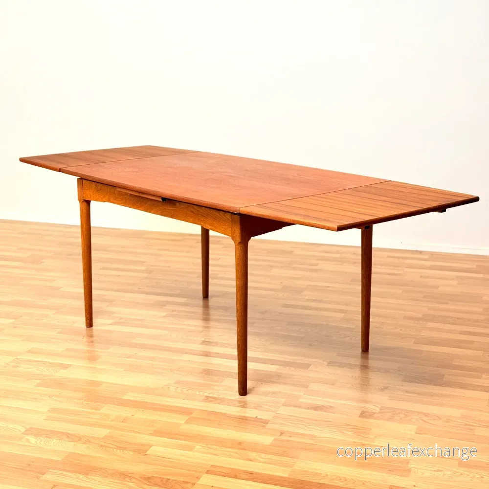 Dansk rektangulärt matbord i teak och ek - Bild 2