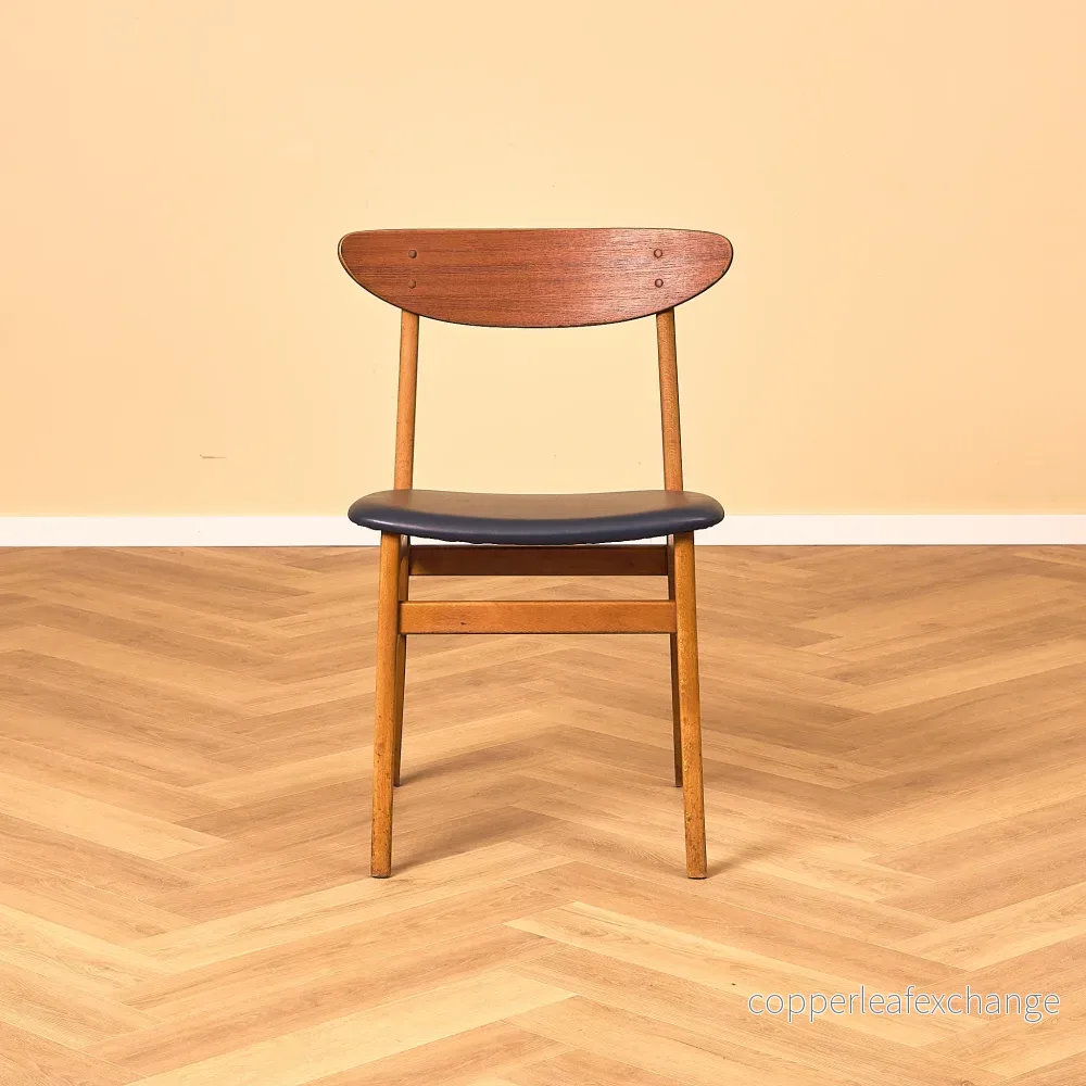 Matstolar i teak och bok av Farstrup, modell 210 - Bild 3