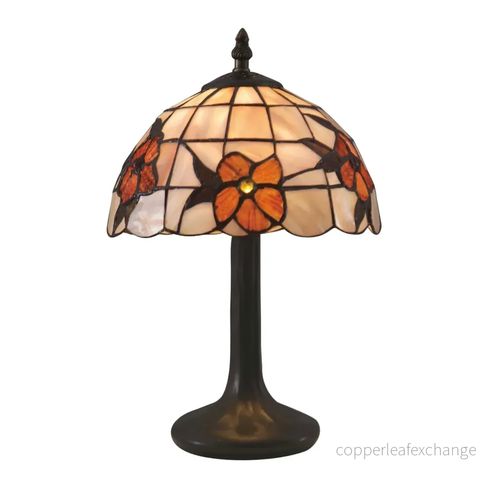 SNÄCKSKAL Tiffany Bordlampa. H:36cm