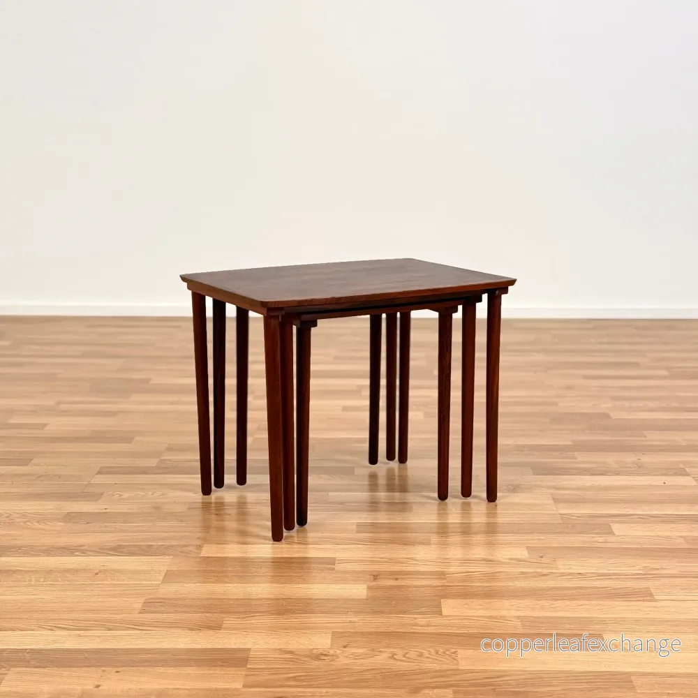 Set om 3 nästlade bord i Santos rosenträ av Møbelintarsia, 1950-60-talets Danmark - Bild 2